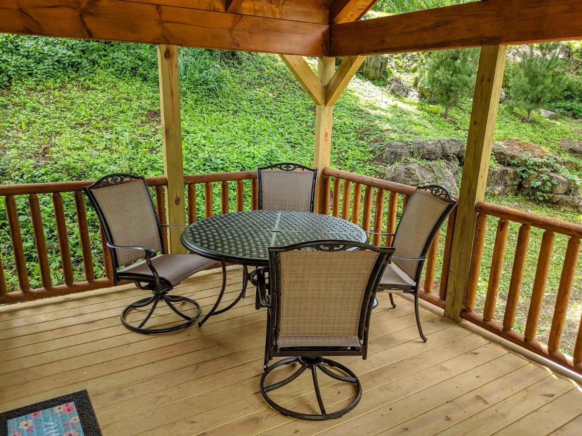 Elise Cabin Forest Retreat 5 Mins To Downtown Chattanooga Eksteriør billede
